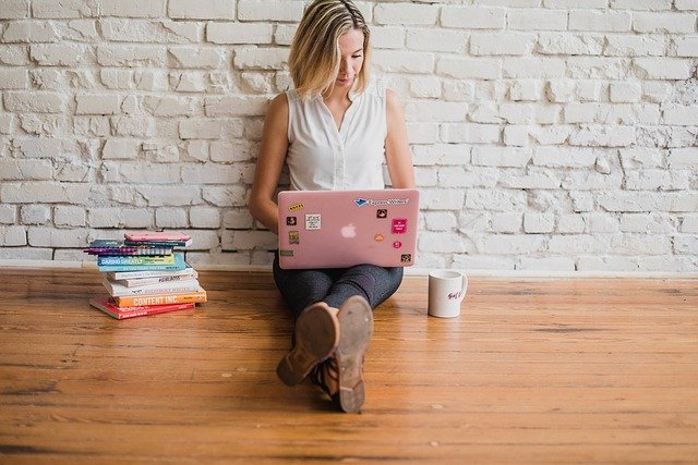 woman influencer - Clever Ways to Pay for College including a Scholarship from Melvin Brewing