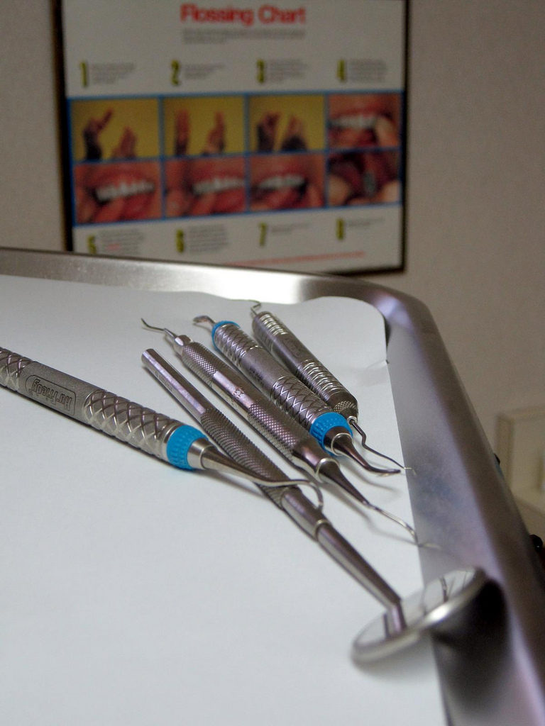 periodontal probe dentistry 768x1024 - Wisdom teeth and periodontal damage of second molars