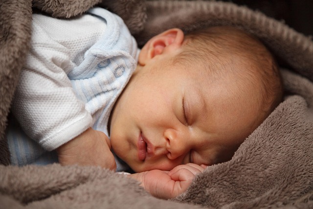 Is Your Baby Teething Early? The Surprising Link to Prenatal Stress baby 21998 640 - Is Your Baby Teething Early? The Surprising Link to Prenatal Stress