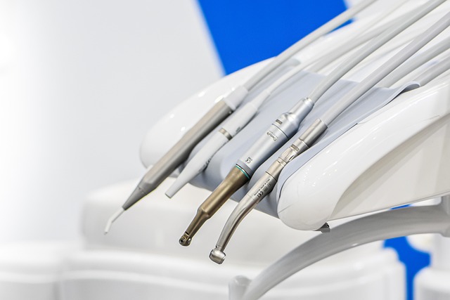 Is American Dentistry in a Silent Decline? A Wake-Up Call for the Profession water syringe 5591235 640 - Is American Dentistry in a Silent Decline? A Wake-Up Call for the Profession